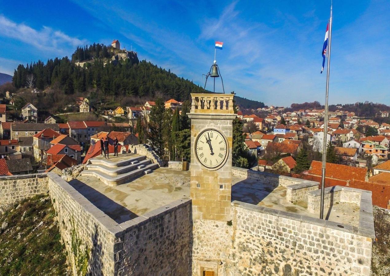 Studio Apartmani Kaja I Iva Sinj Extérieur photo